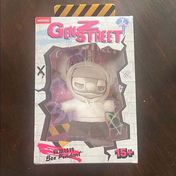 Miniso Stich Gen Street Box Pendant - Picture 1 of 6